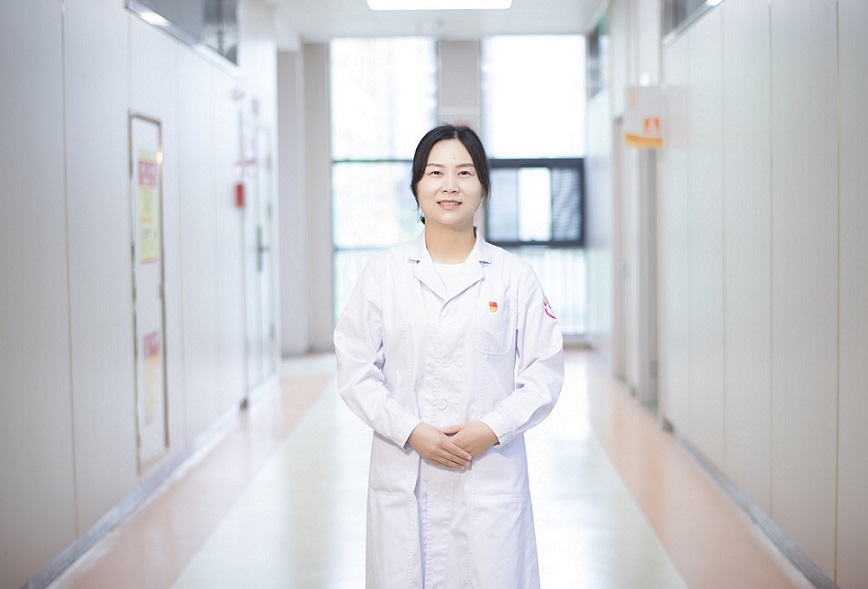 陈粉婷.jpg